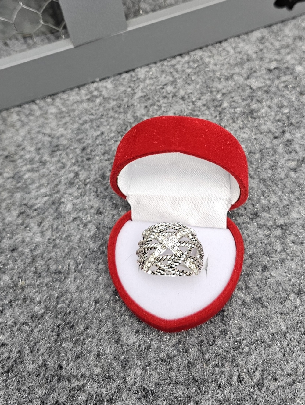 Stunning UNY Designer-Inspired Twisted Cable Wire Ring, Size 8